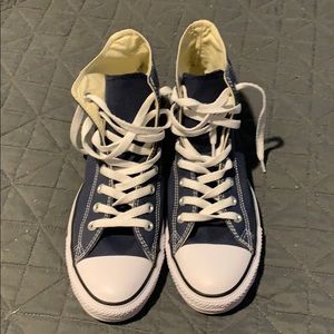 Converse Men’s Size 9 - Worn Twice
